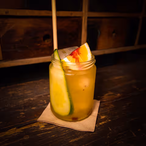 Homemade Elderflower Lemonade